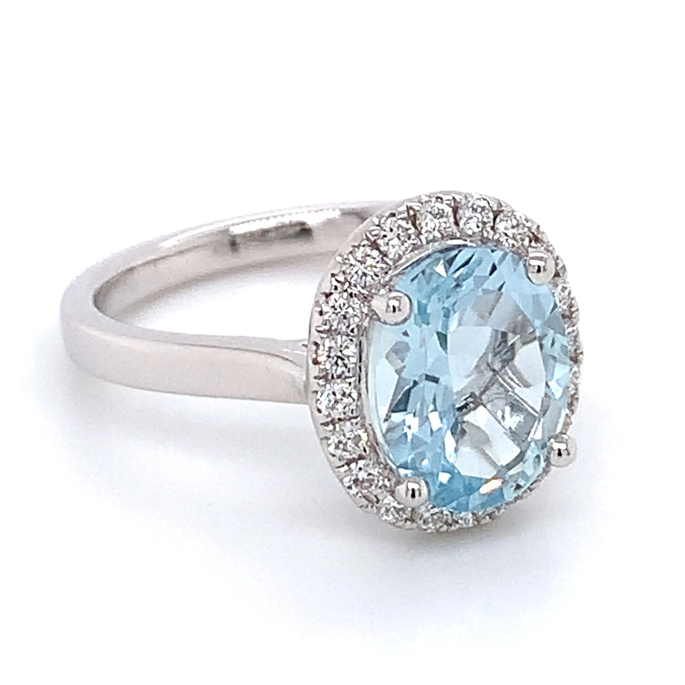 2.40ct tw Aquamarine & Diamond Cocktail Ring