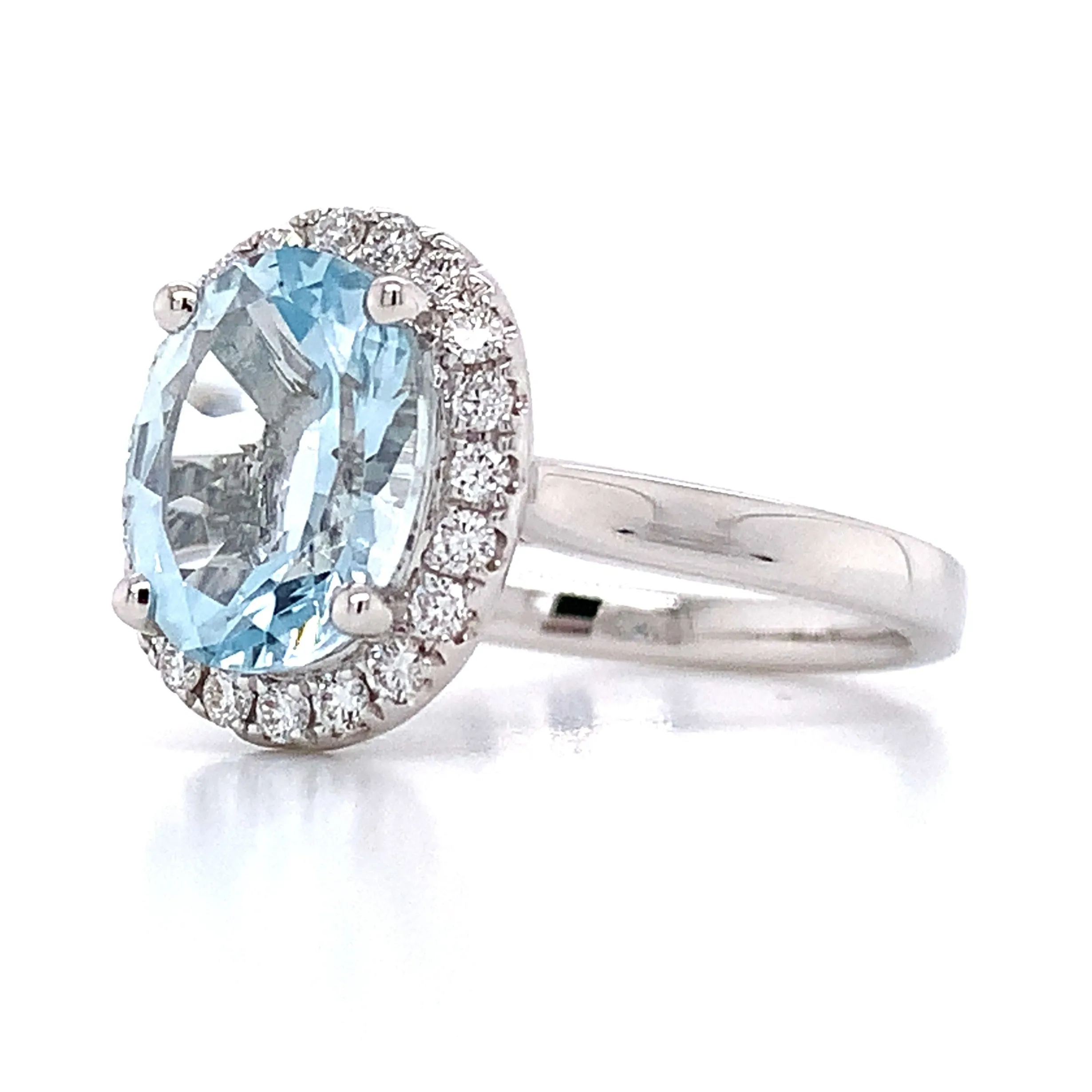 2.40ct tw Aquamarine & Diamond Cocktail Ring