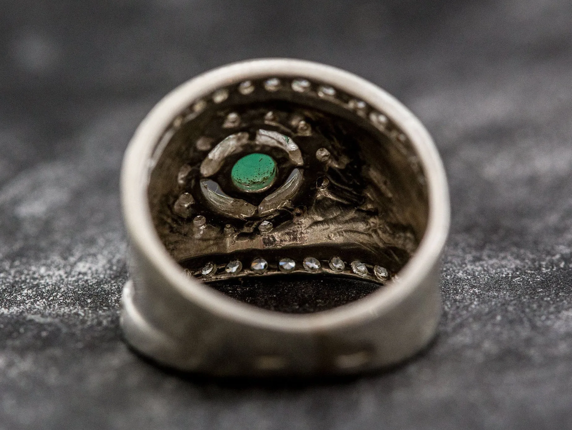 Emerald Wide Band - Vintage Silver Ring - Chunky Emerald Band