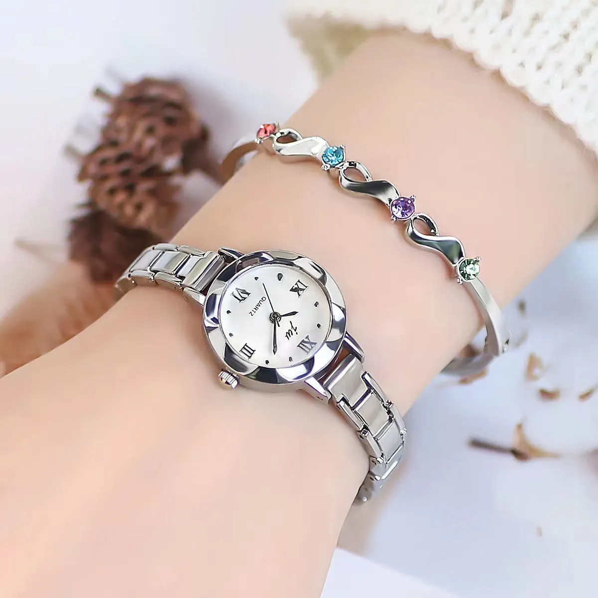 Fashion Style Women's Watch Women's Student Small Dial Korean Style Simple Graceful Electronic Quartz