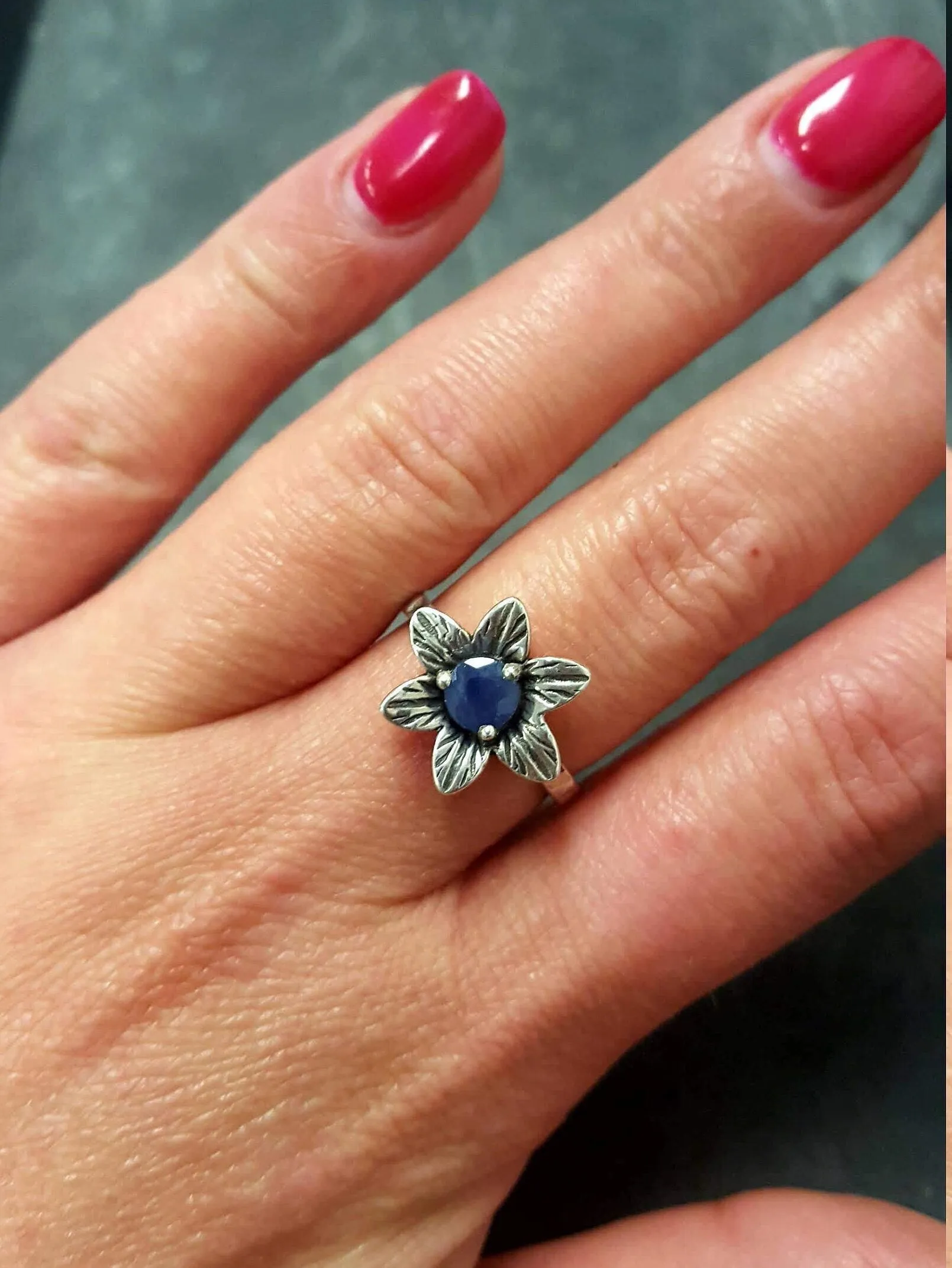 Flower Sapphire Ring - Genuine Sapphire Ring - Vintage Solitaire Ring