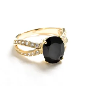Gold Onyx Ring - Black Oval Ring - Split Shank Ring