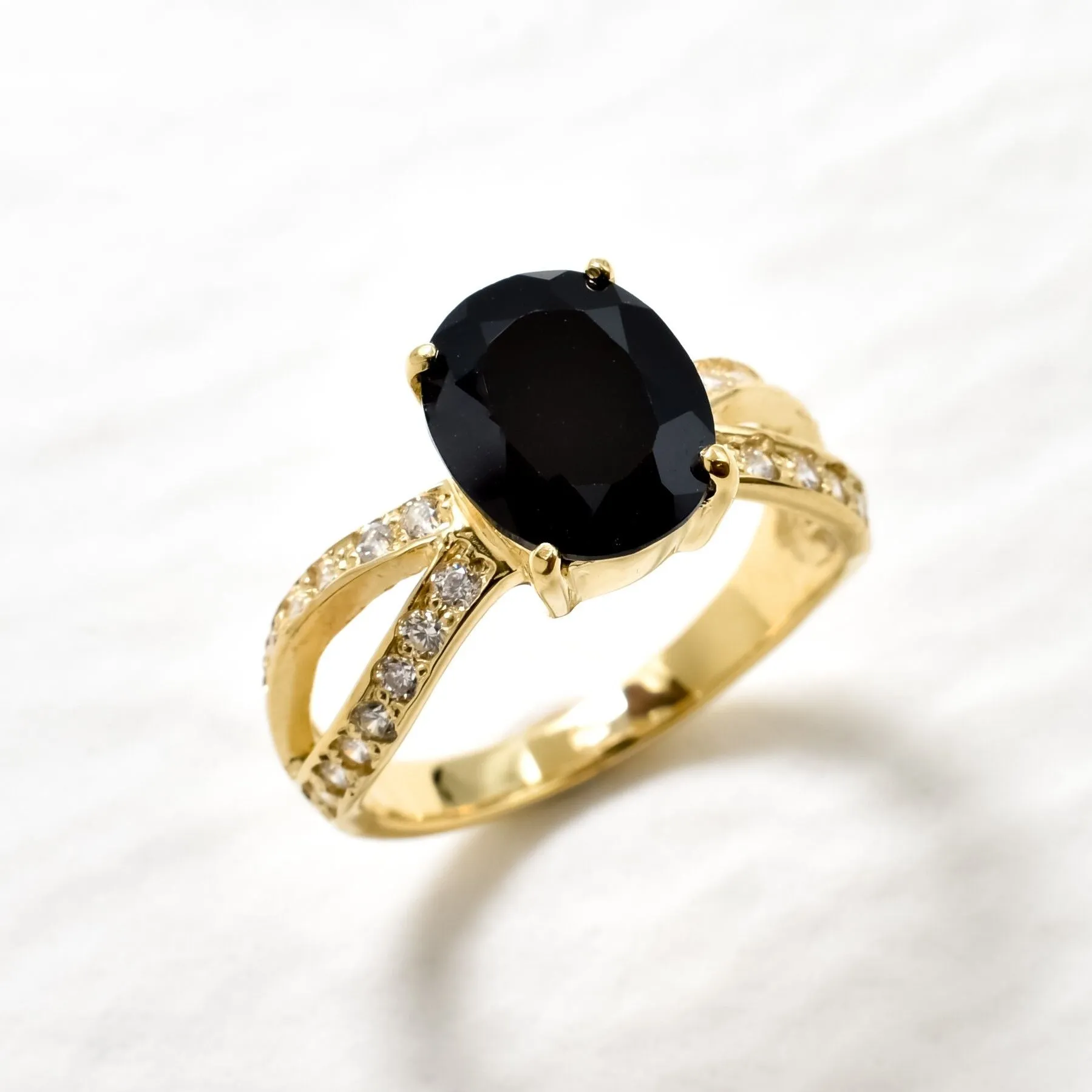 Gold Onyx Ring - Black Oval Ring - Split Shank Ring