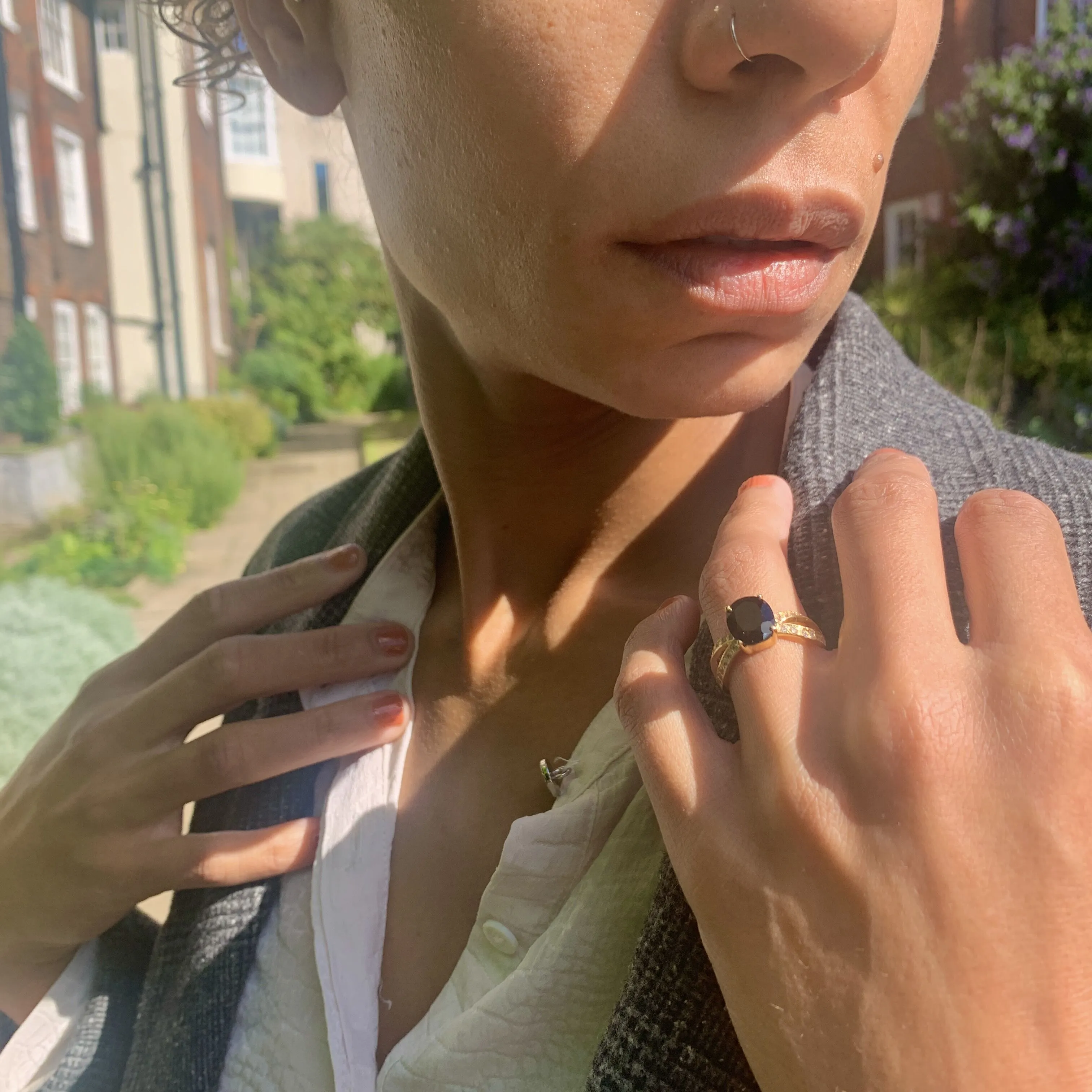 Gold Onyx Ring - Black Oval Ring - Split Shank Ring