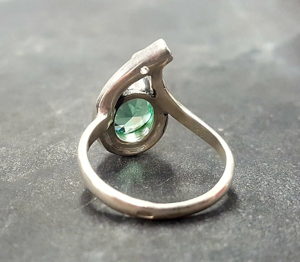 Mint Emerald Ring - Green Teardrop Ring - Vintage Oval Ring
