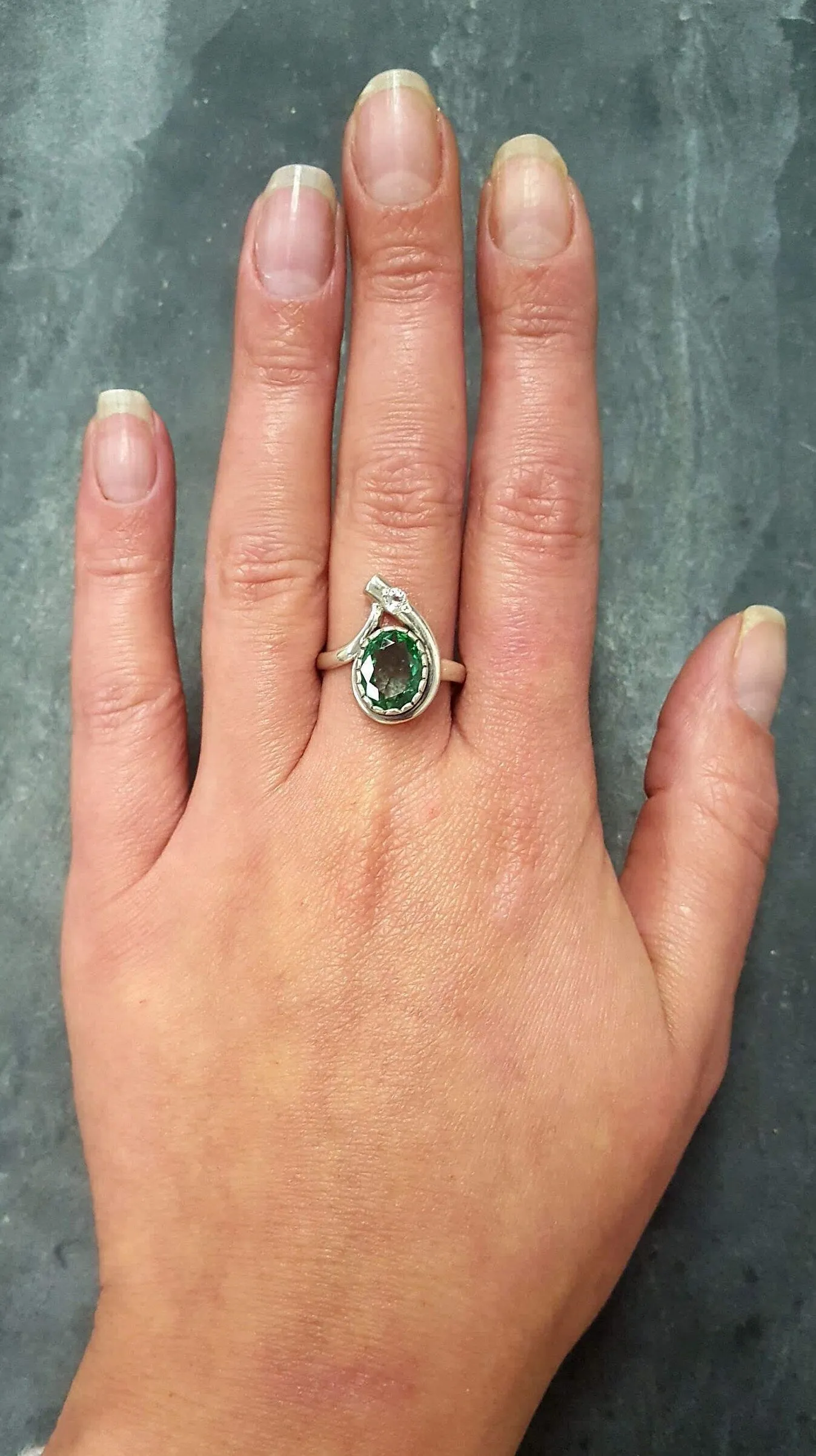 Mint Emerald Ring - Green Teardrop Ring - Vintage Oval Ring
