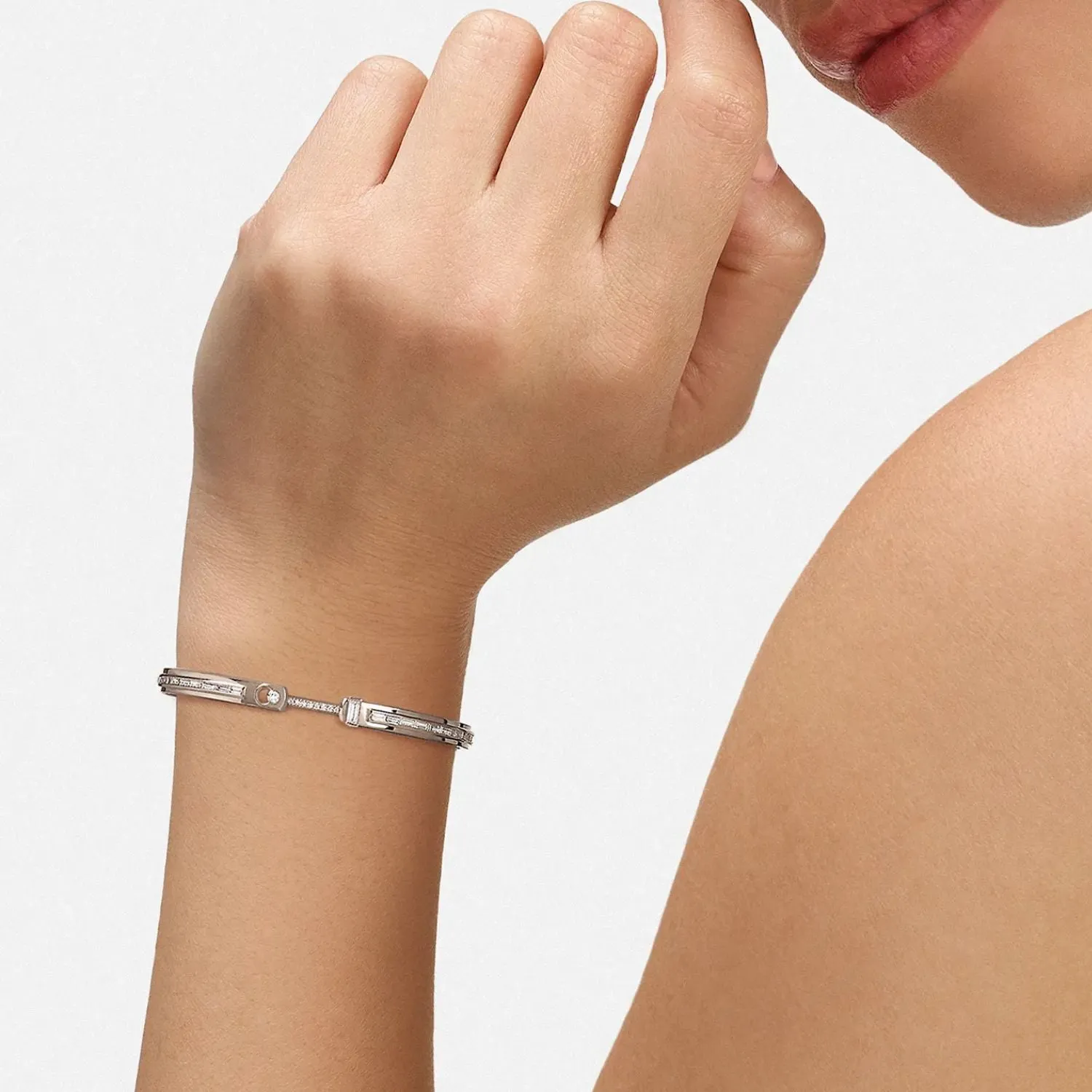 NOUVEL HERITAGE 18K WHITE GOLD BF'S WEDDING DIAMOND BANGLE BRACELET