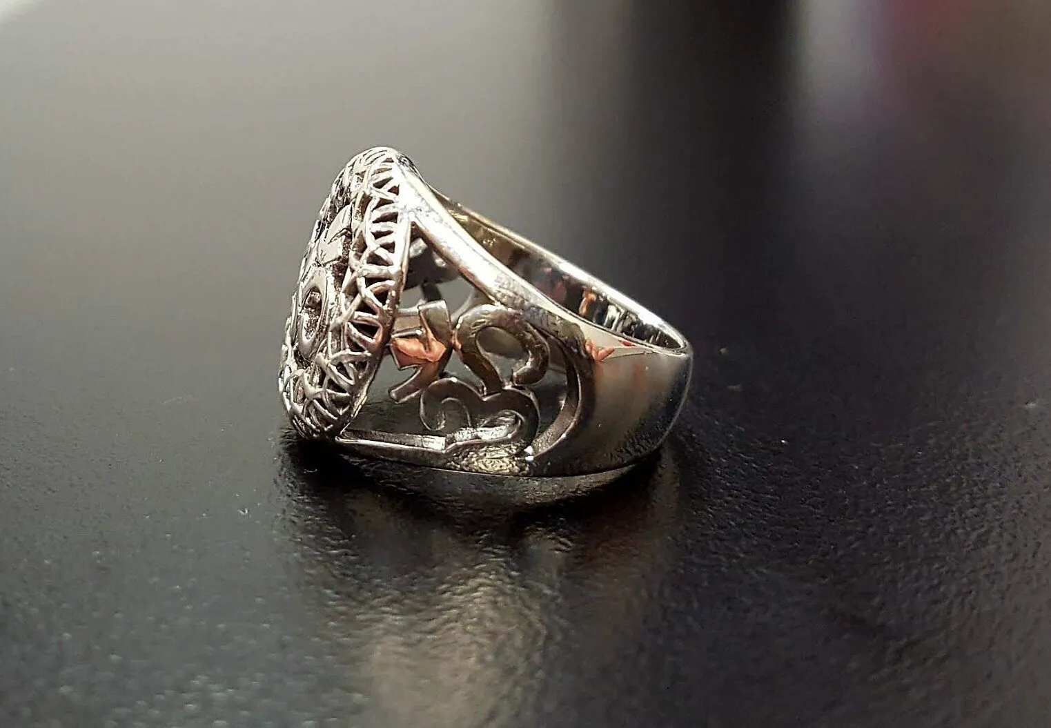 Silver Om Ring - Chunky Buddhist Ring - Silver Meditation Ring