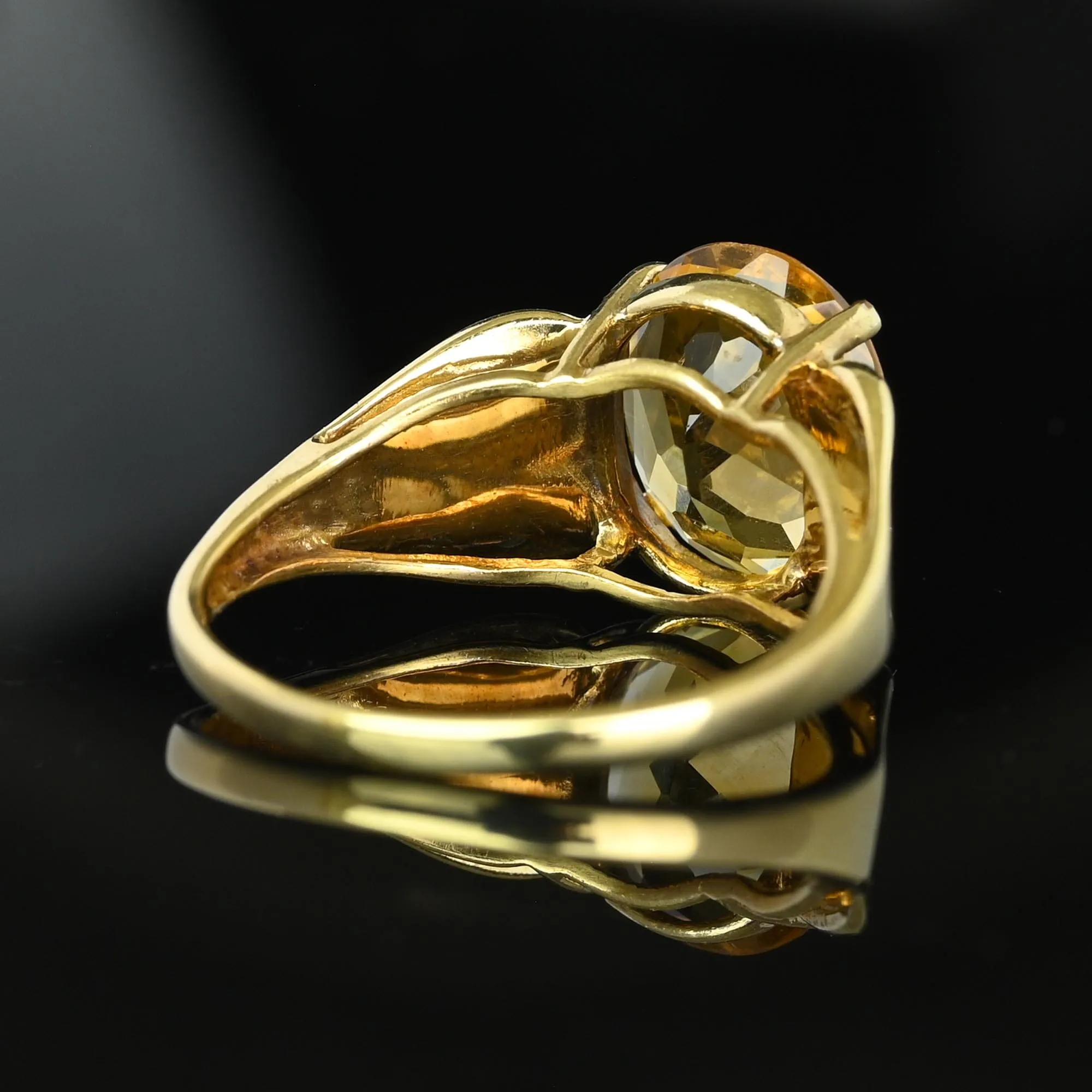 Vintage Flared Shoulder 3.75 ctw Yellow Citrine Ring in 10K Gold
