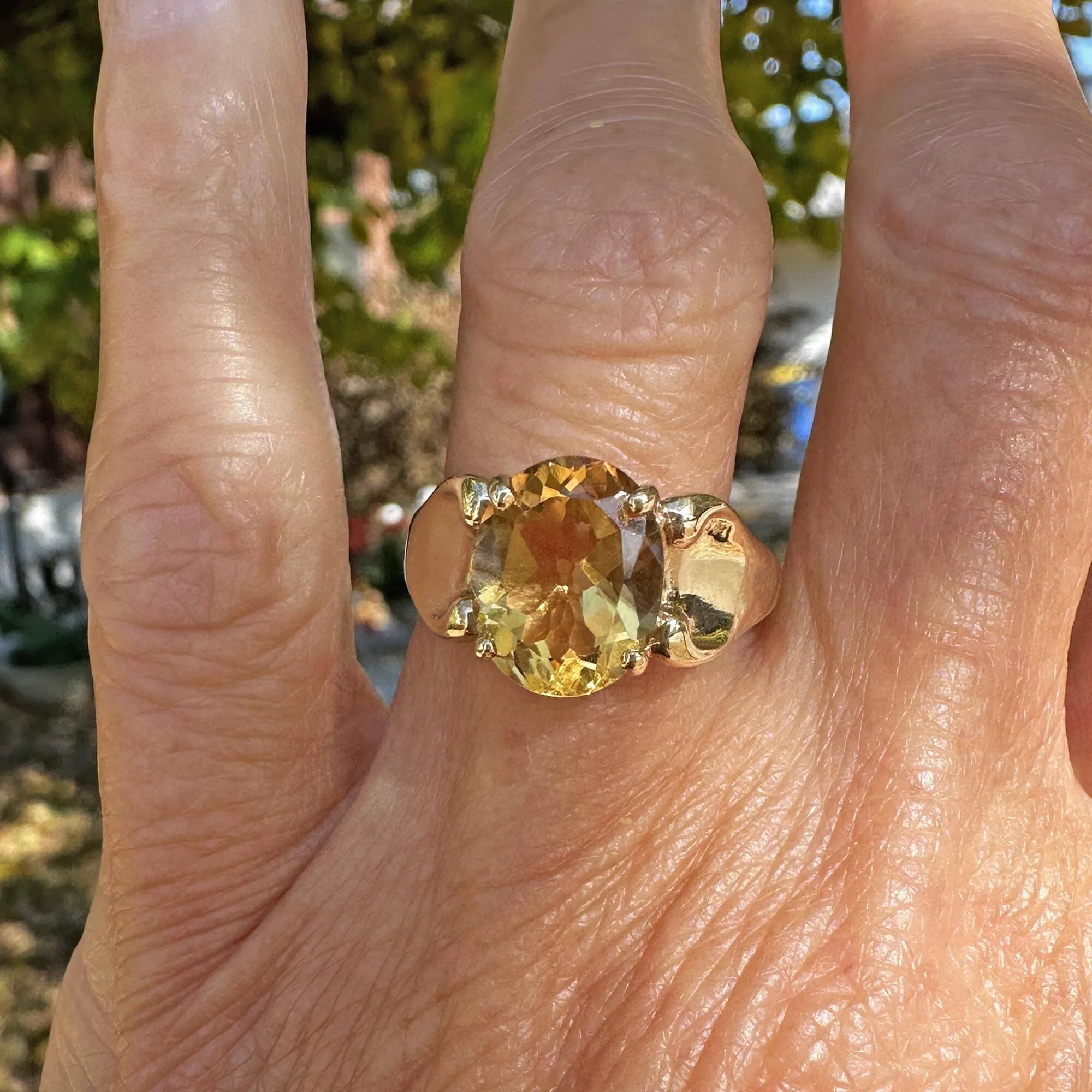 Vintage Flared Shoulder 3.75 ctw Yellow Citrine Ring in 10K Gold