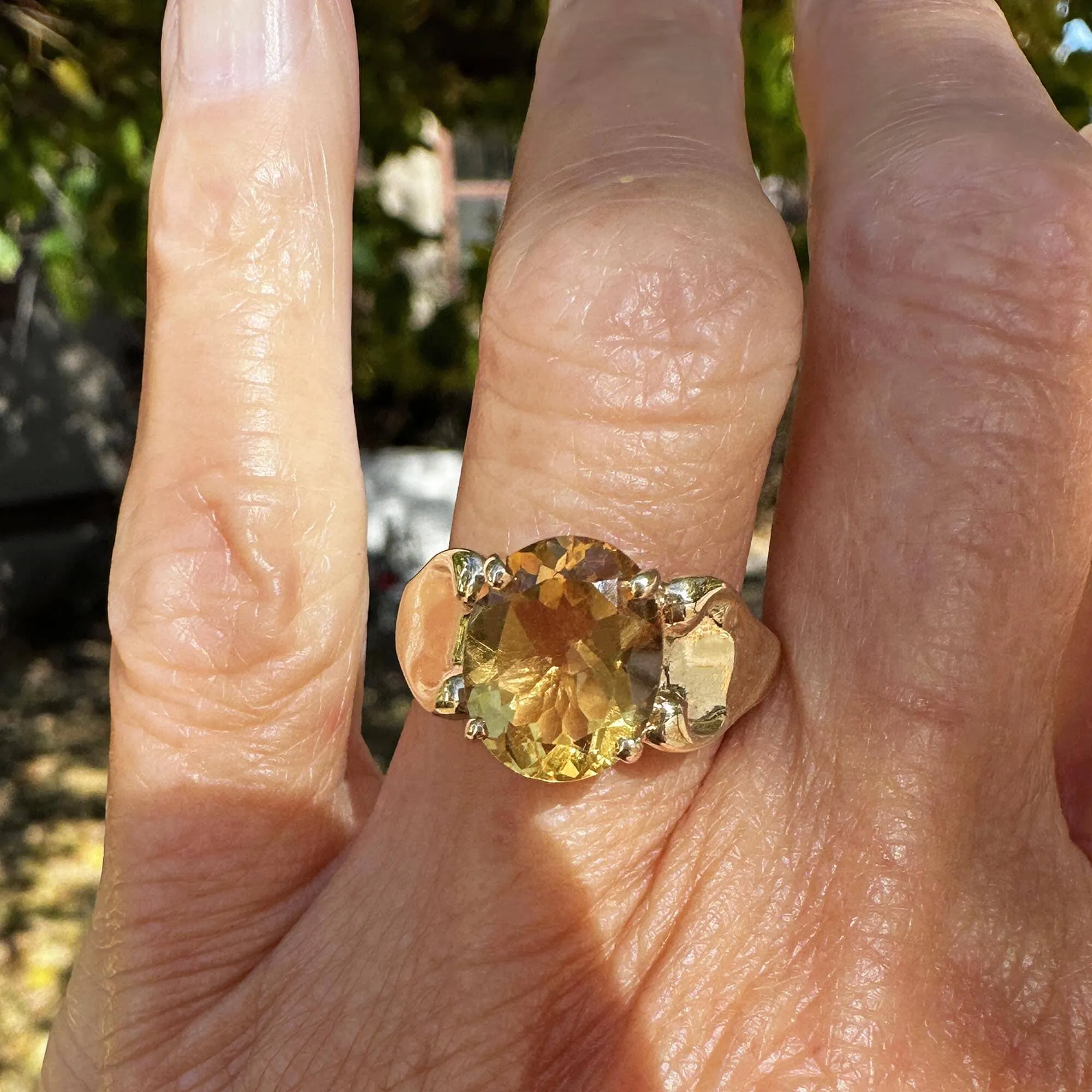 Vintage Flared Shoulder 3.75 ctw Yellow Citrine Ring in 10K Gold
